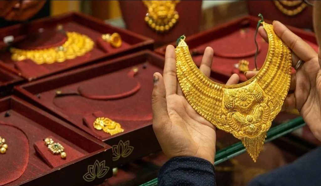 Gold crosses one lakh for the first time!