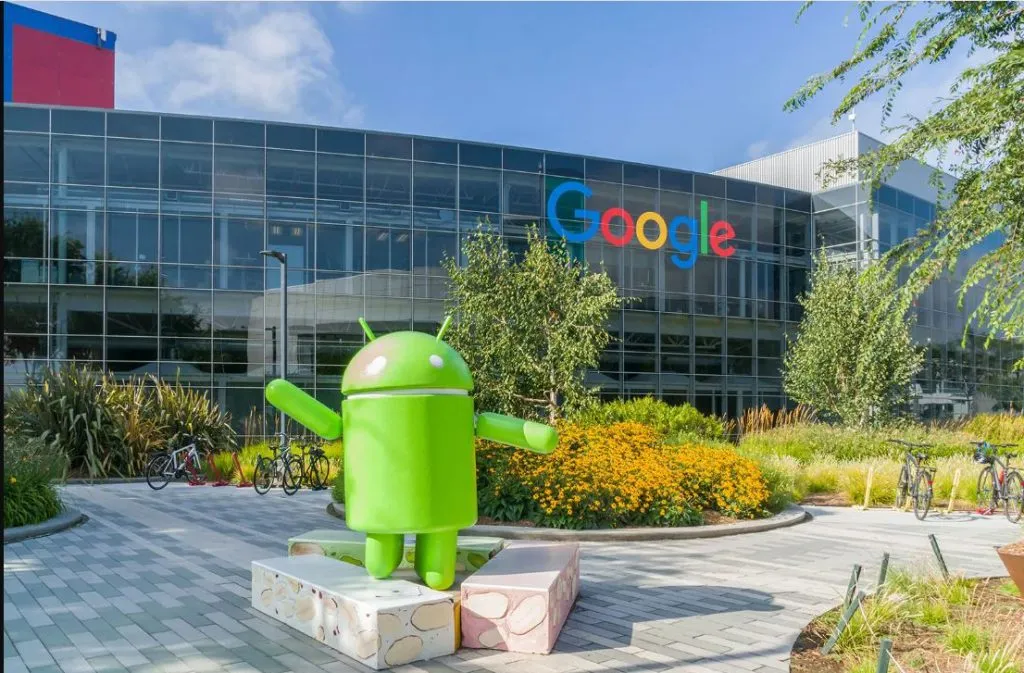 Google lays off employees