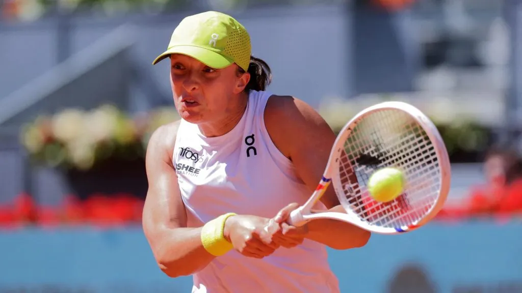 Swiatek, Gauff, Andreeva, Nishikori win