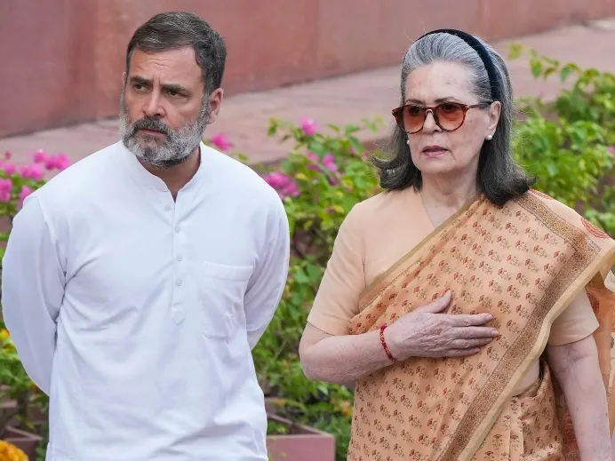 National Herald: Gandhi family in trouble