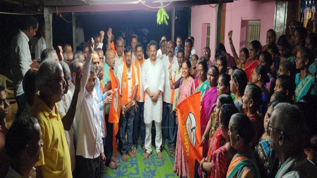 शिरशिंगे ग्रामपंचायत सदस्यांसह शेकडो ग्रामस्थ शिवसेनेत