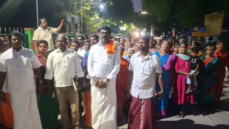 Waqf notices to 150 families