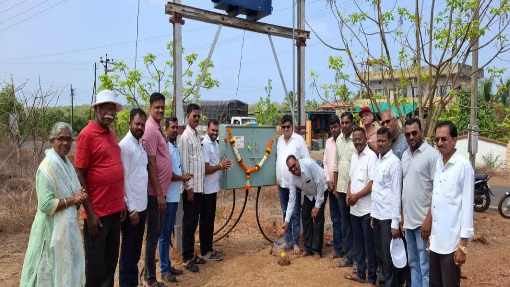 आचरा -टेंबली येथील ट्रान्सफॉर्मर व स्ट्रीट लाईट कार्यान्वित