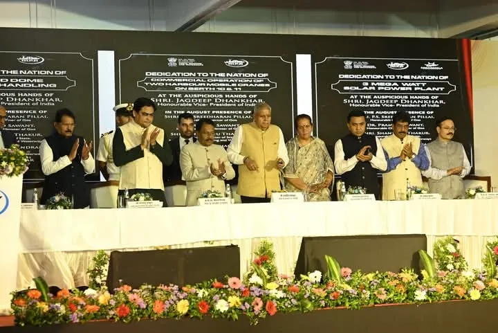 Environmentally friendly handling of goods should be done.