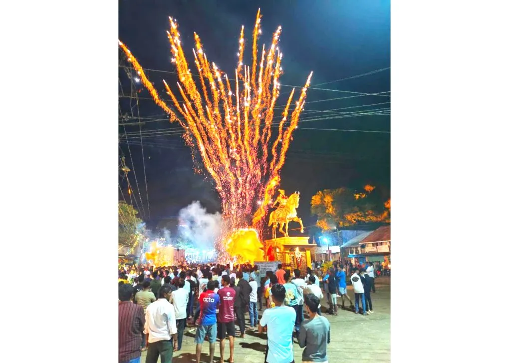 Chitrarath procession in Uchgaon to the praise of Shivaji