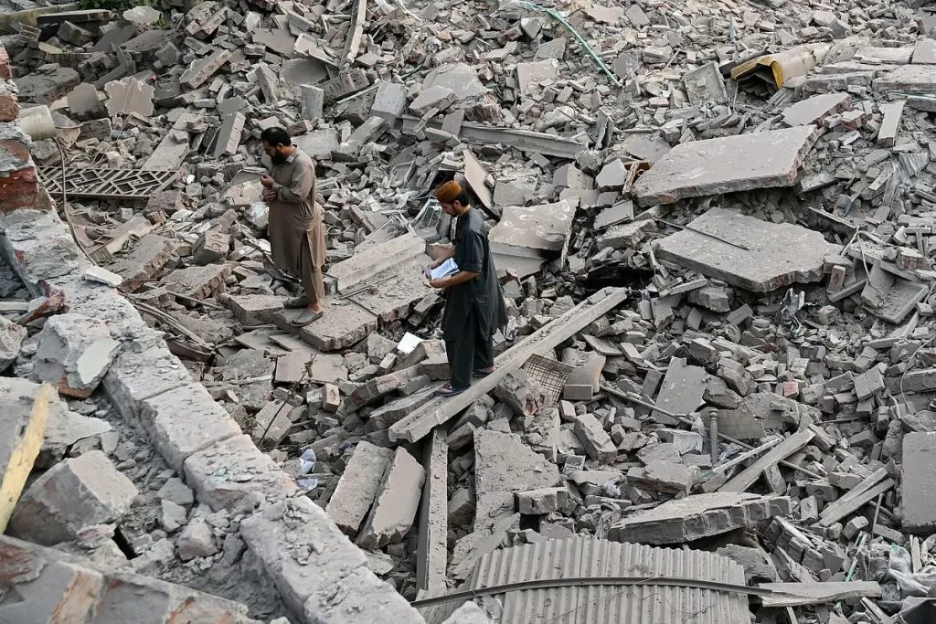 भारताचा अंगार, पाकिस्तानी शहरांवर भडिमार India's embers, bombing of Pakistani cities