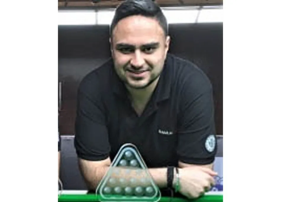 पंकजला हरवून इशप्रीत स्नूकर विजेता Ishpreet wins snooker title after defeating Pankaj