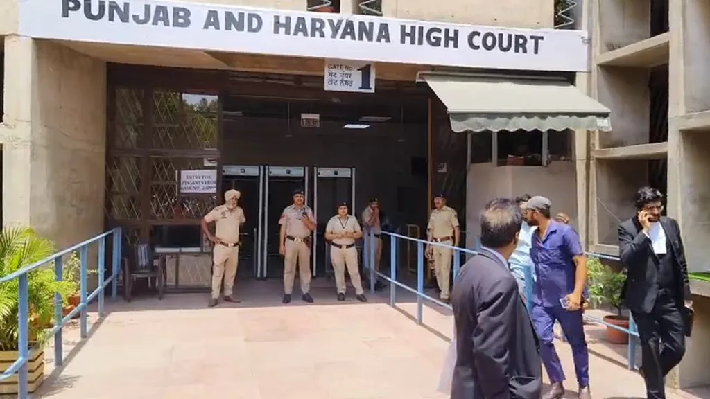 पंजाब-हरियाणा उच्च न्यायालयात स्फोटाची धमकी Bomb threat at Punjab-Haryana High Court