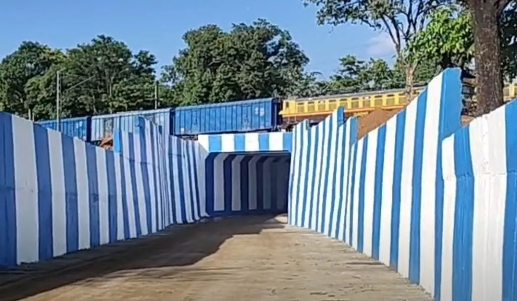 मणतुर्गा भुयारी मार्ग सुरू : नागरिकांतून समाधान Manturga subway opens: Citizens are satisfied