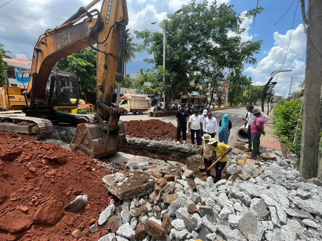 One-way traffic resumed on Congress Road