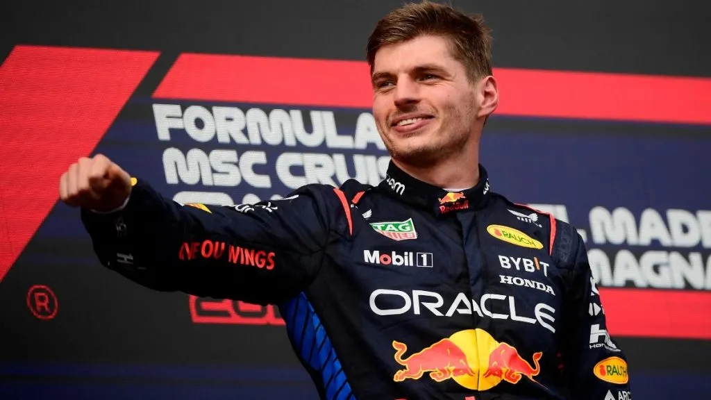 इटली ग्रां प्रिमध्ये रेड बुलचा व्हर्स्टापेन विजेता Red Bull's Verstappen wins Italian Grand Prix