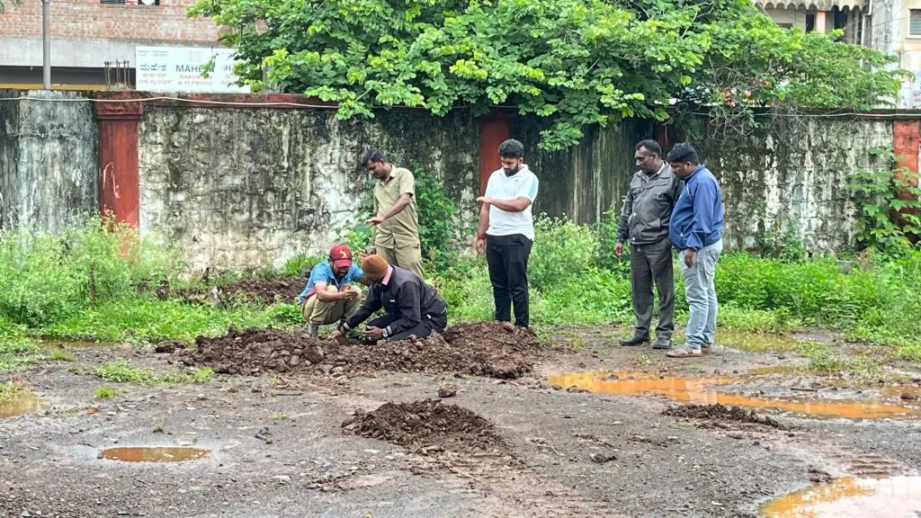 Gas pipeline leaks at Sadashivnagar crematorium