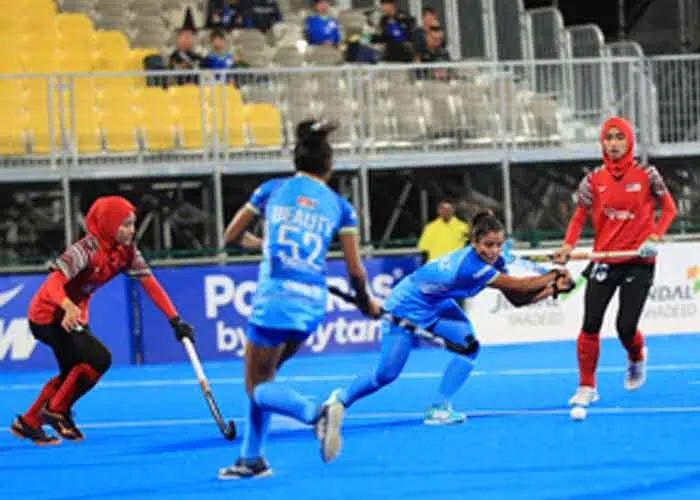 चौरंगी हॉकी स्पर्धेत भारताची विजयी सलामी India's winning start in the four-color hockey tournament