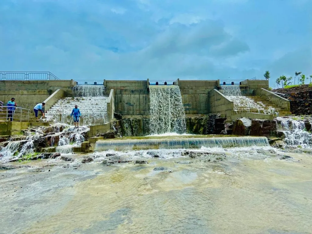 Due to continuous rainfall, Kagal's artificial waterfall is now flowing