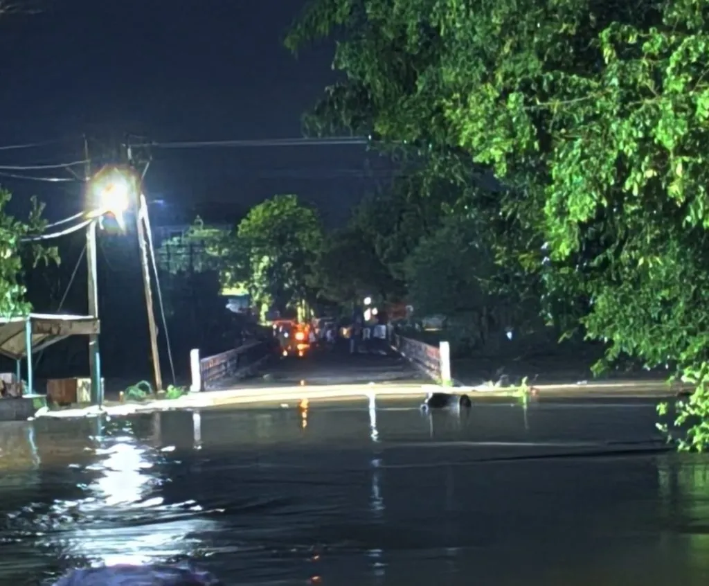 जिल्ह्याच्या दुष्काळी भागातील जनजीवन विस्कळीत Life disrupted in the drought-affected areas of the district