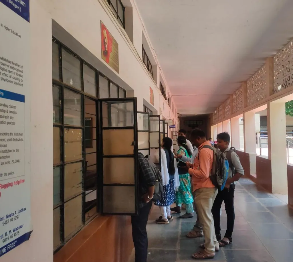 निकाल लागताच पुढील प्रवेशासाठी धडपड Struggle for further admission as soon as the results are out