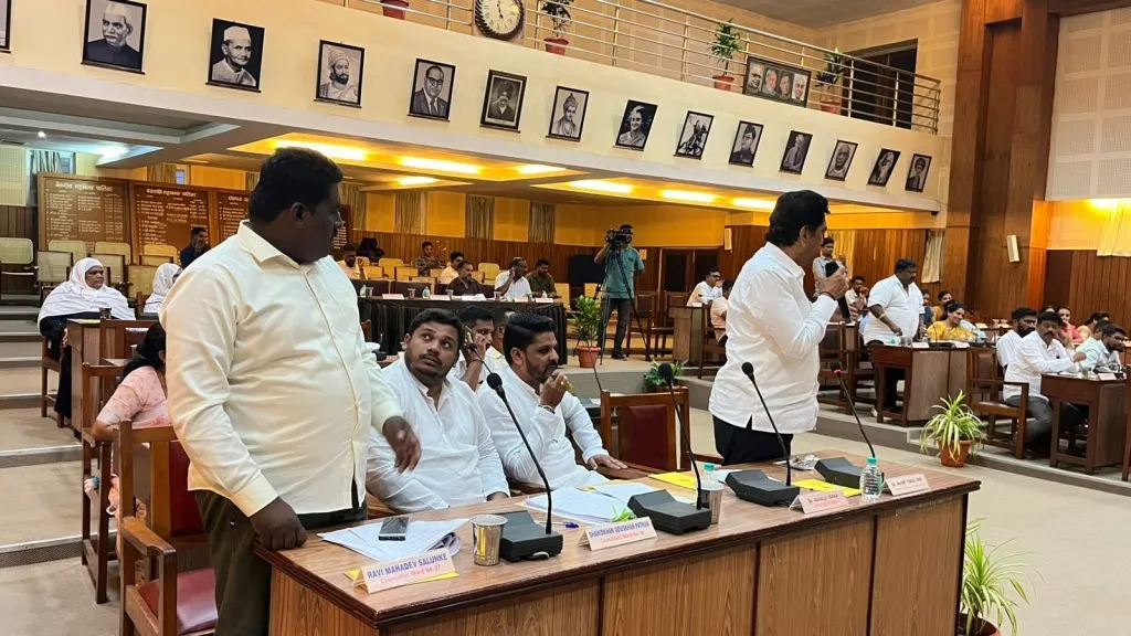 Clean the city's drains and sewers before the monsoon season.