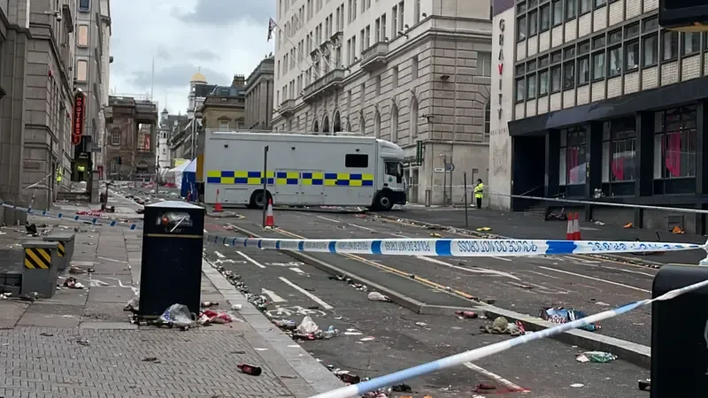Car plows into crowd in Liverpool, Britain