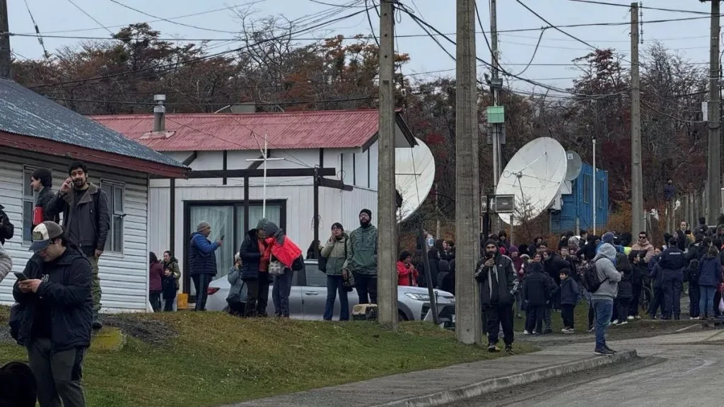 7.4 magnitude earthquake hits Argentina, Chile