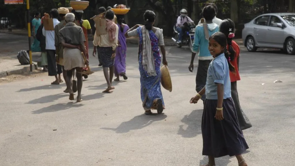 Give scholarships to the children of genuine construction workers