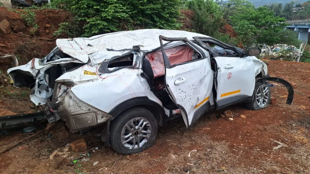 अंत्यसंस्काराला निघालेल्या कुटुंबियांवर काळाची झडप