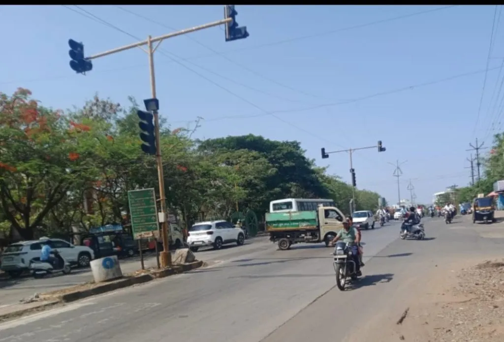 Frequent traffic congestion at NCC Chowk due to non-functional signal
