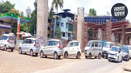 Mumbai, Pune flock towards Chakarmani village cng gas shortage