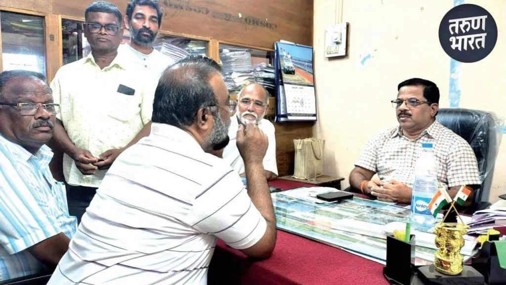 21 boats obstruct Mirkarwada port demanded action to free the jetty