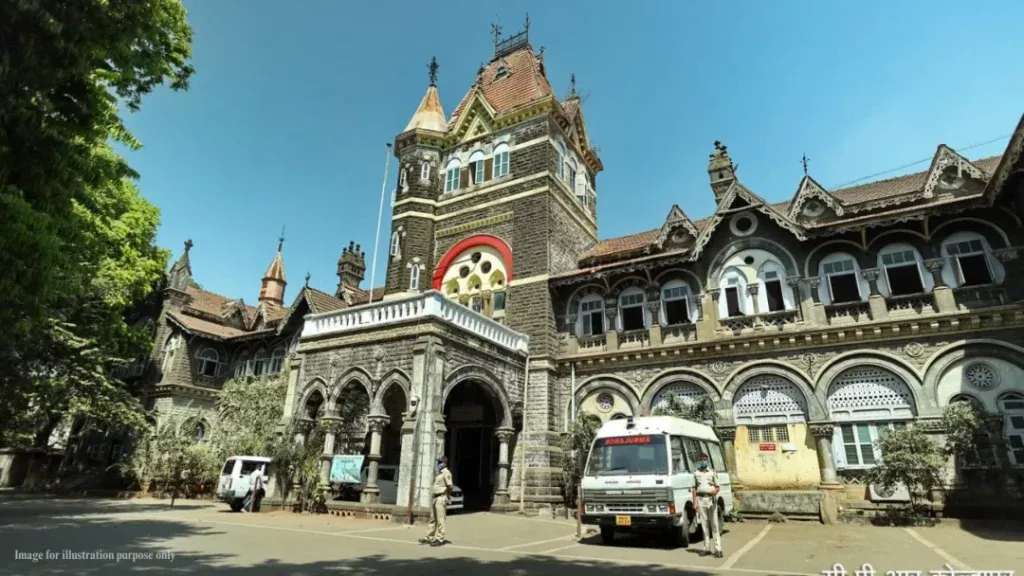 नवीन सुरू होईना, जुन्याची दुरवस्था हटेना The new won't start, and the old remains in disrepair