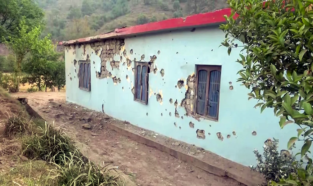 15 killed in border firing