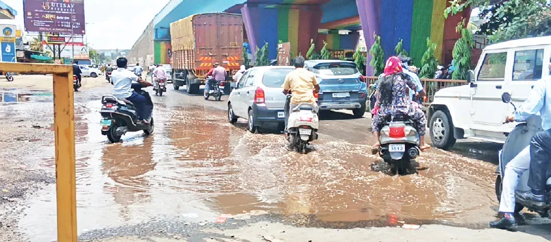 Protests held, yet the water stagnation remains