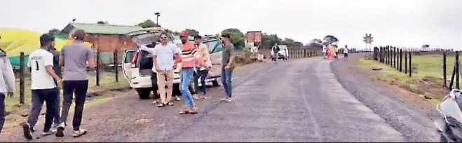 मे मध्येच पर्यटकांचे ‘वर्षा पर्यटन’ 'Monsoon tourism' by tourists right in May