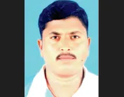 कमलेशचे घर बांधण्याचे स्वप्न अधुरेच राहिले.. Kamlesh's dream of building a house remained unfulfilled..