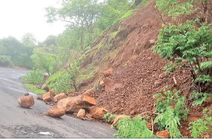 The landslide in Kashedi Ghat remains 'as is'