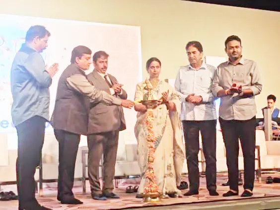 रिद्धी व्हिजनचा 30 वा वर्धापनदिन जल्लोषात Riddhi Vision celebrates its 30th anniversary