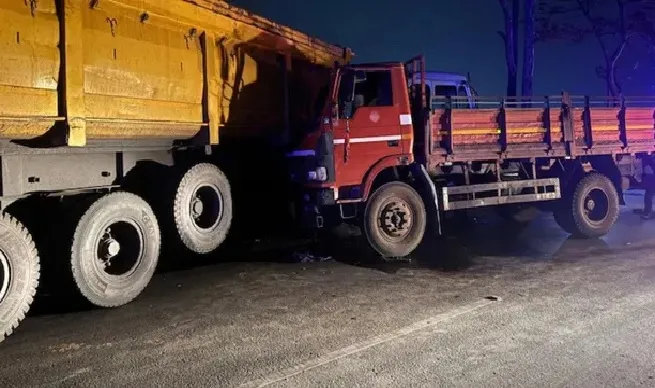 13 killed in truck-trailer collision in Raipur