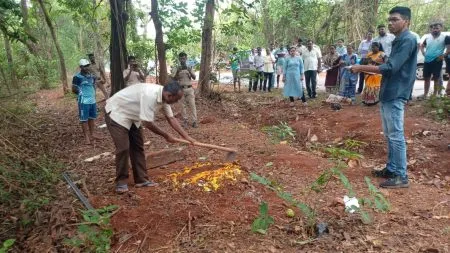 ”तो” संशयास्पद खड्डा खोदला ; साऱ्यांनीच सुटकेचा निश्वास सोडला