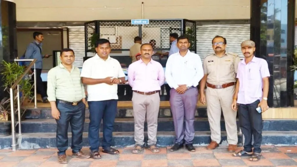 मालवण बस स्थानकाचे सर्वेक्षण