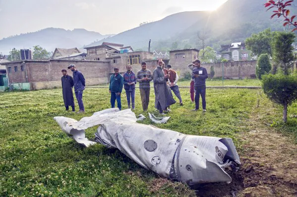 Chinese are betraying Pakistan by providing weapons!