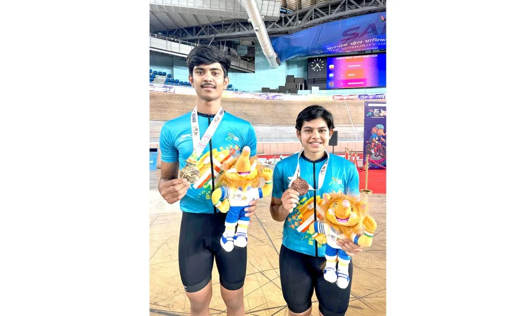 सिद्धेश घोरपडेला सुवर्ण, आकांक्षा म्हेत्रेचा दुहेरी धमाका Siddhesh Ghorpade wins gold, Akanksha Mhetre's double blow