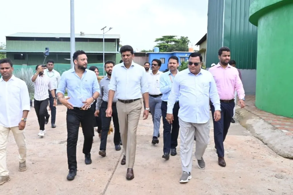 Union Minister Dr. Chandrashekhar inspects projects in Daboli