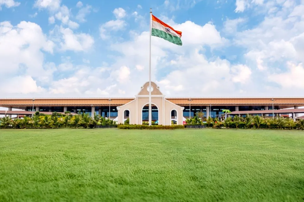 मोपा विमानतळाची उंच ‘भरारी’ The tall 'bulwark' of Mopa Airport
