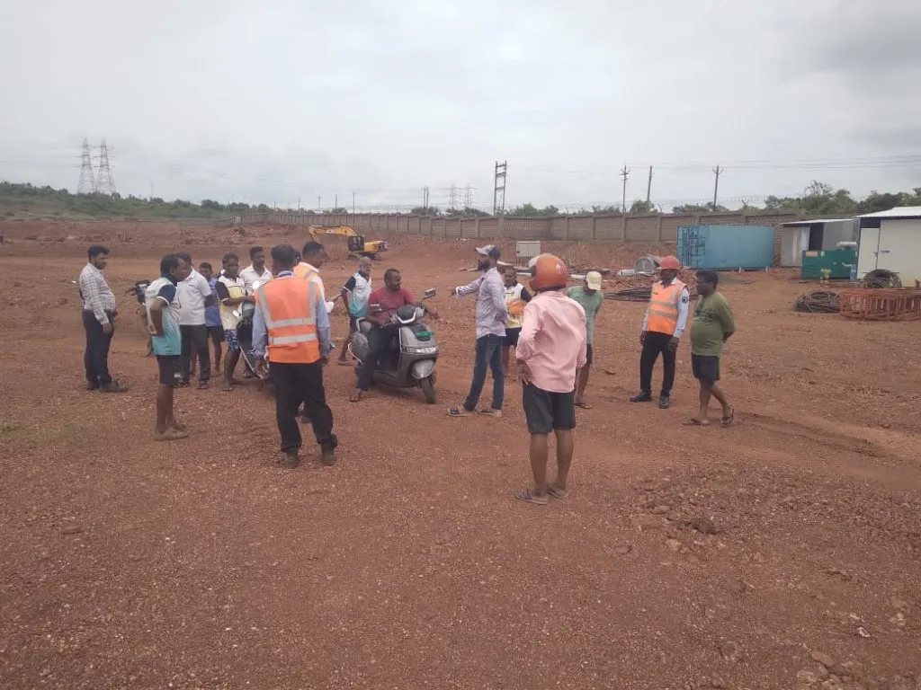 गॅस टर्मिनल बांधकाम पाडले बंद Gas terminal construction brought to a halt