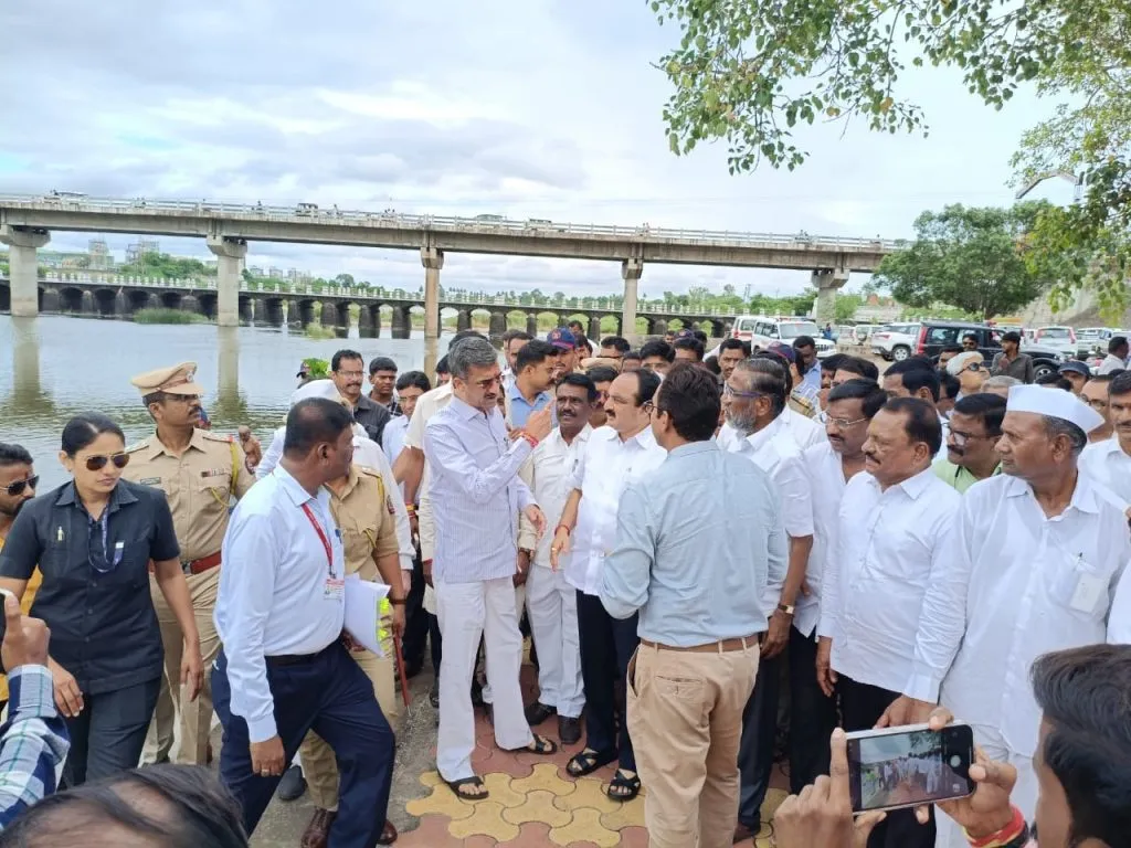 शासकीय यंत्रणांनी समन्वय ठेवावा Government agencies should maintain coordination