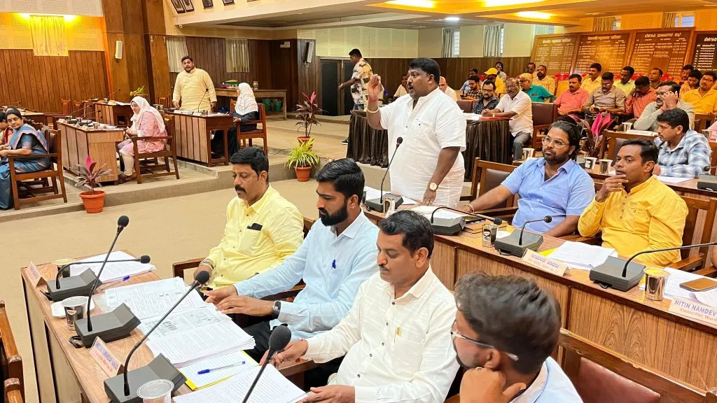 Discussions again on Tilakwadi Club, Godsewadi layout