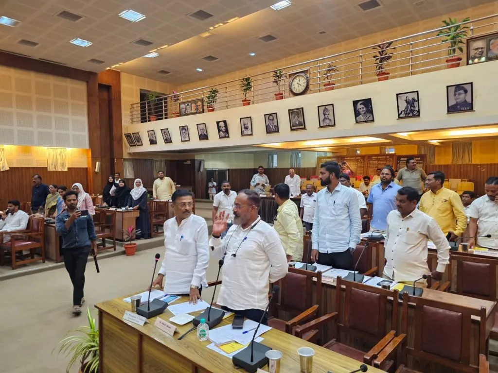 Uproar in the Municipal Corporation general meeting