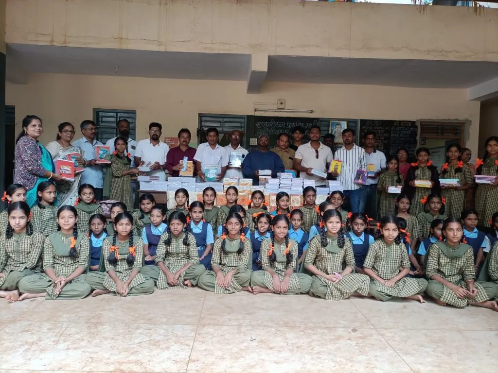 Uddhav Balasaheb Thackeray Shiv Sena distributes educational materials