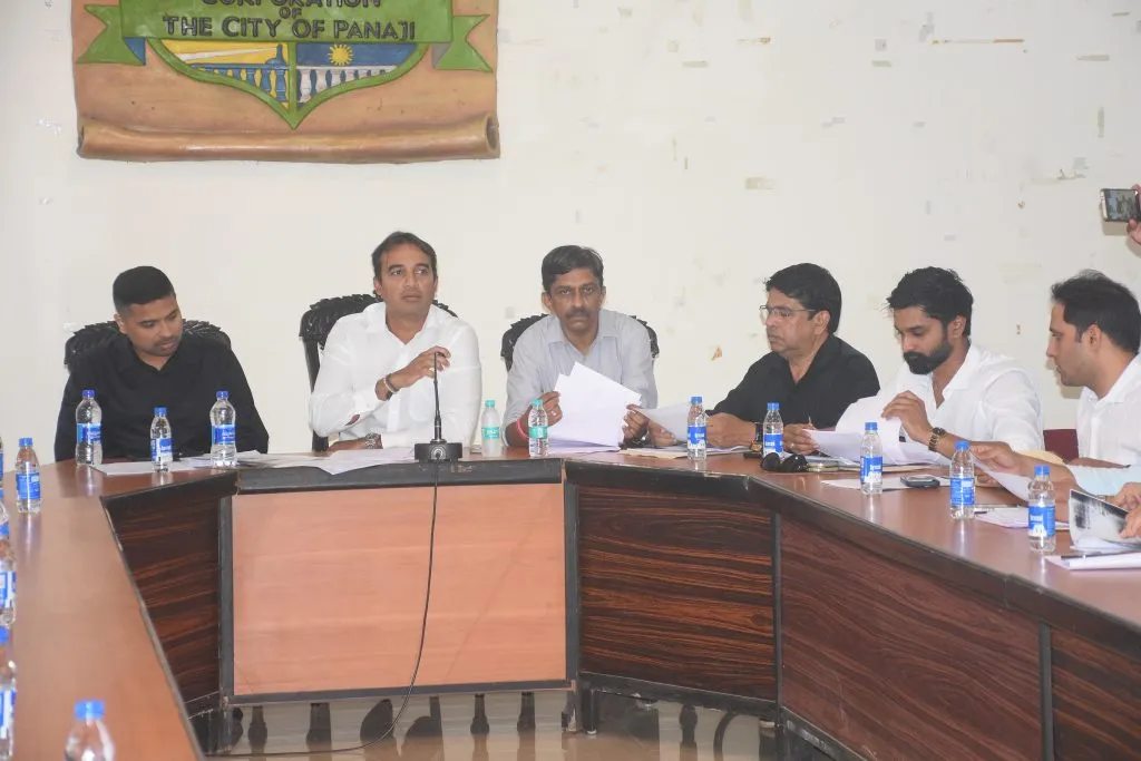 कोर्तीनमधील पर्यटकांचा उपद्रव रोखणार Tourist nuisance in Cortin will be prevented