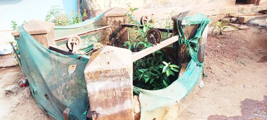 राकसकोप गावातील धोकादायक विहिरीकडे ग्राम पंचायतीचे दुर्लक्ष Gram Panchayat's negligence towards dangerous well in Rakaskop village