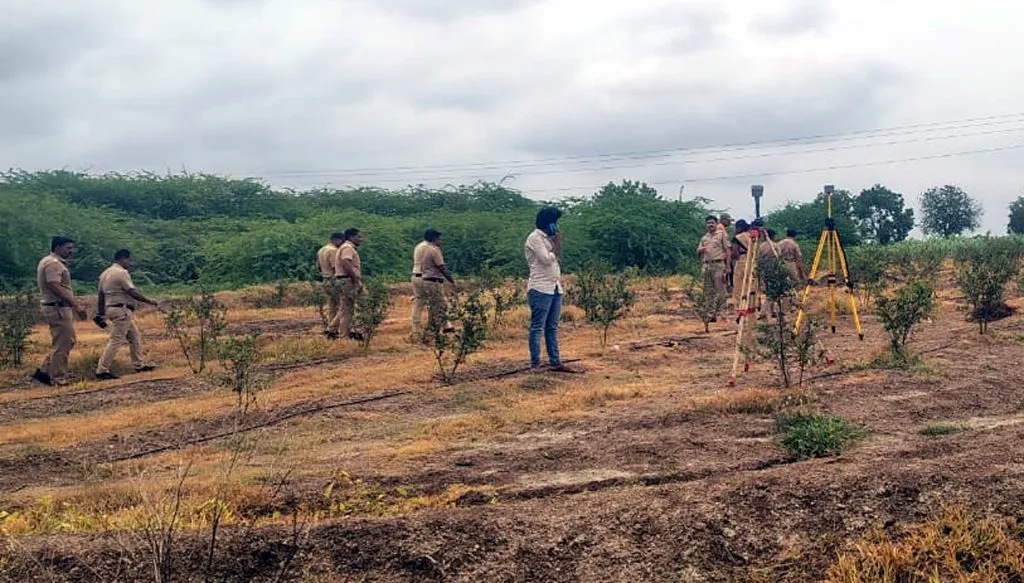 पोलीस बंदोबस्तात शक्तिपीठ सीमांकन Demarcation of Shaktipeeth carried out under police security